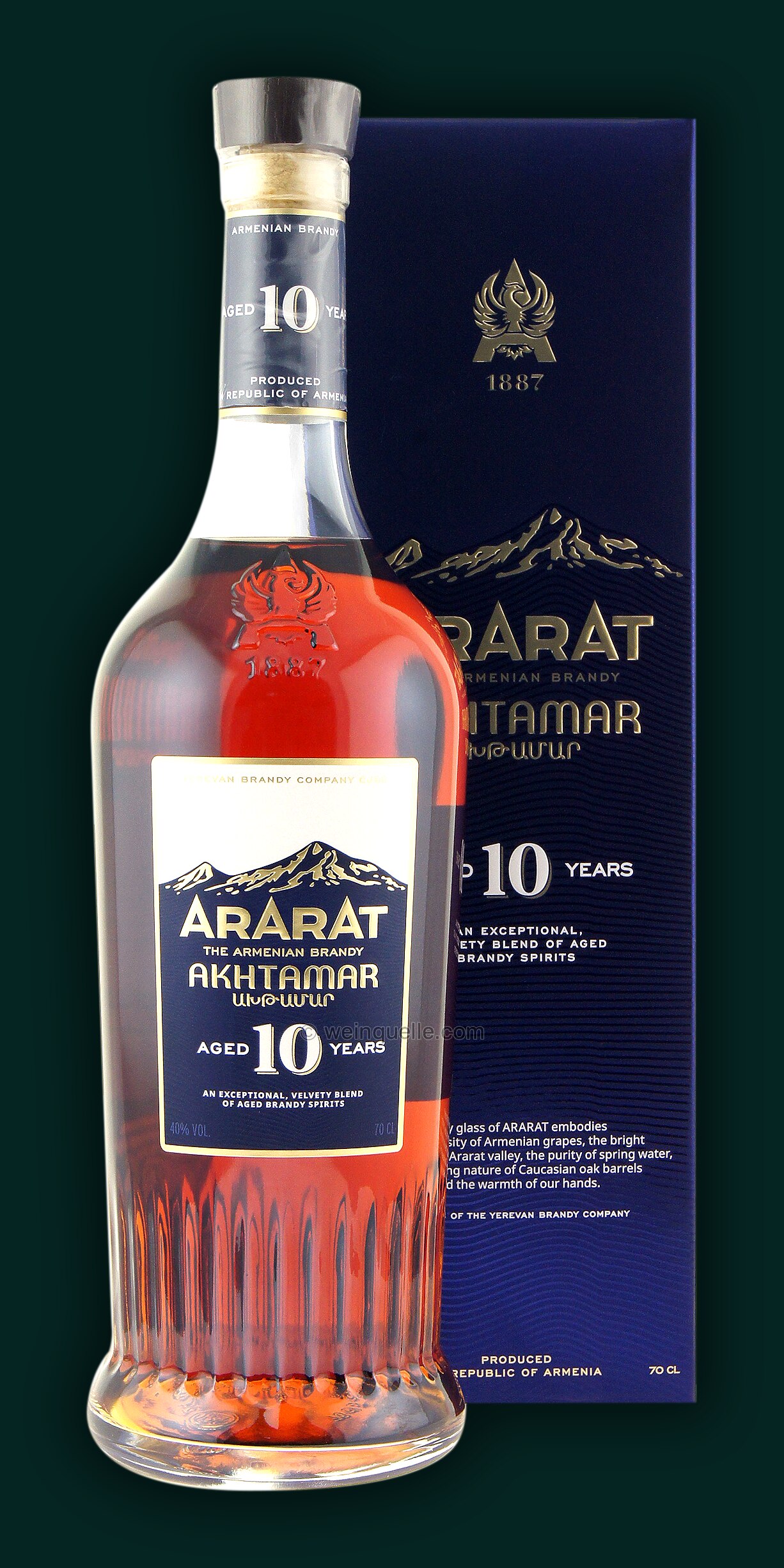 Арарат 10 купить. Коньяк Ararat Ахтамар. Коньяк Ахтамар 10. Арарат Ахтамар 10 лет 1887. Коньяк Арарат Ахтамар 10 лет.